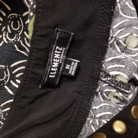 3X Elementz Sleeveless Dress with Gold Accents - Picture 3 of 3